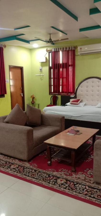 Dhaulpur Jaya Palace Hotel By Wb Inn מראה חיצוני תמונה